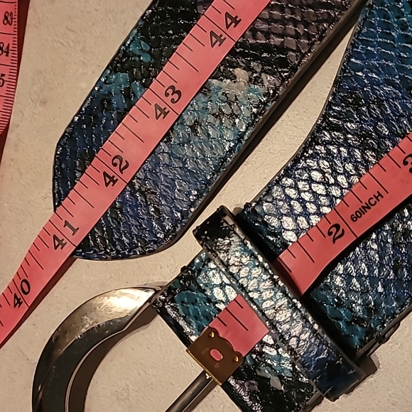 Free with any bundle! NY & Co. Wide stretch belt blue repitle print - Picture 11 of 11
